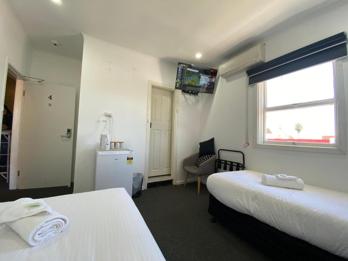 Central Motel มัดจี ภายนอก รูปภาพ